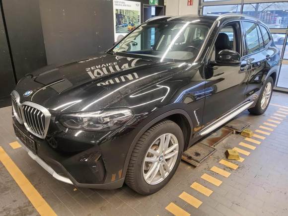 Pogled od napred levo