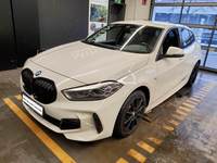 Pogled od napred levo