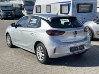 Pogled od pozadi levo