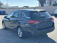 Pogled od pozadi levo