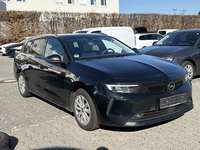 Pogled desno spredaj