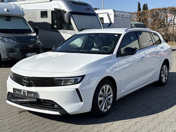 Pogled od napred levo