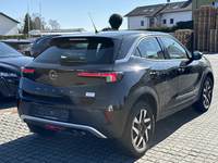 Pogled od pozadi desno