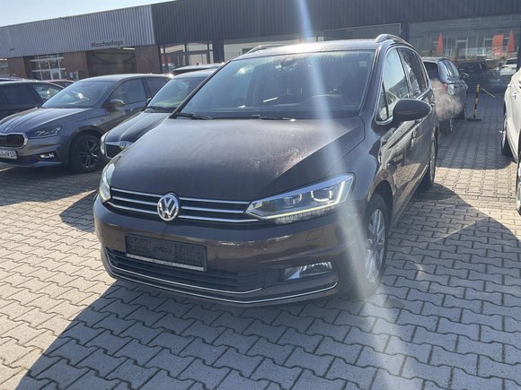 Náhled zpředu zleva