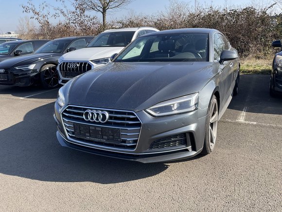 Вид спереди слева