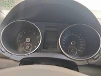 Pogled na kombinovani instrument