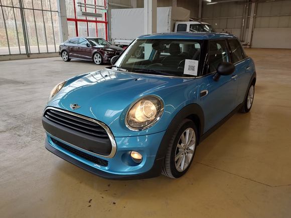 Pogled od napred levo