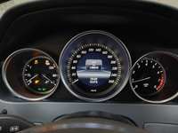 Pogled na kombinovani instrument