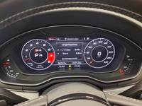 Pohled na přístrojovou desku