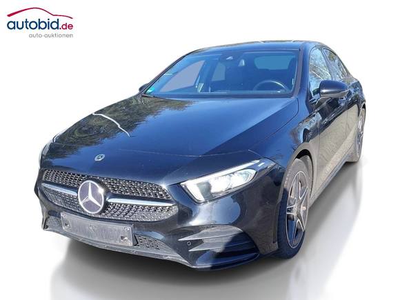 Pogled od napred levo