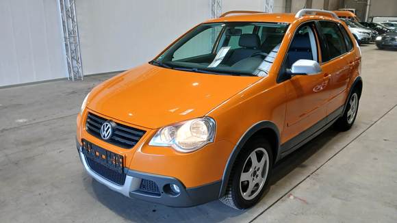 Pogled od napred levo