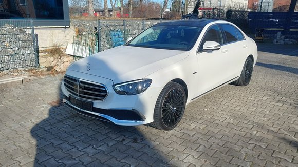 Náhled zpředu zleva