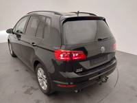 Pogled od pozadi levo