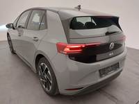 Pogled od pozadi levo