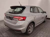 Widok z tyłu po stronie prawej