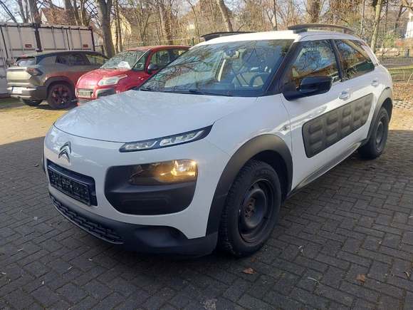 Pogled sprijeda lijevo