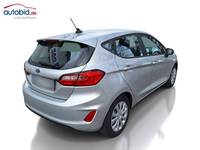 Pogled od pozadi desno