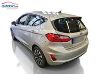 Pogled od pozadi levo