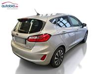 Pogled od pozadi desno