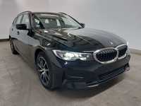 Pogled sprijeda desno