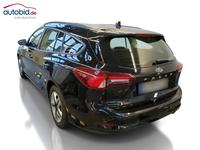 Pogled od pozadi desno