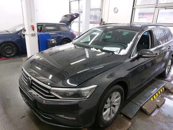 Vista anteriore sinistra