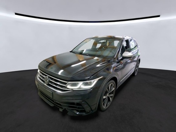 Pogled sprijeda lijevo