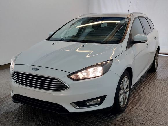 Pogled od napred levo