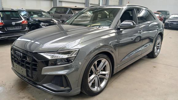 Pogled od napred levo