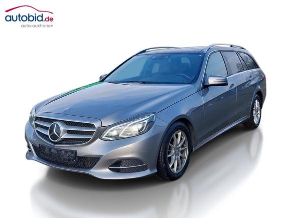 Pogled od napred levo