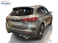 Aanzicht achter rechts