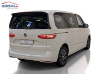 Pogled od pozadi desno