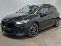 Pogled od napred levo