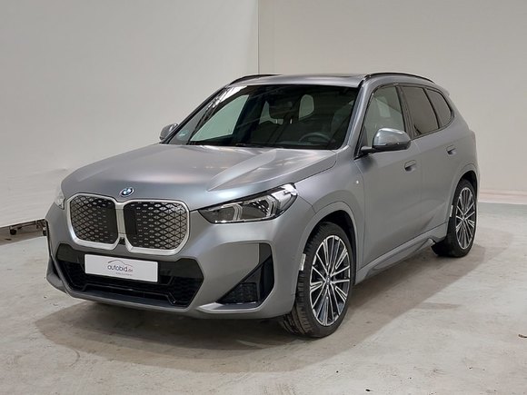 Náhled zpředu zleva