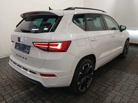 Pogled od pozadi desno