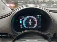 Pohled na přístrojovou desku