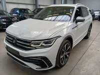 Pogled sprijeda lijevo