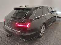 Pogled od pozadi desno