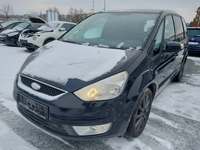 Pogled od napred levo