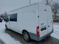 Pogled od pozadi levo