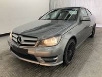 Pogled od napred levo