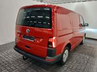 Pogled od pozadi desno