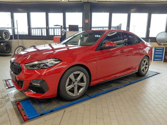 Widok z przodu po stronie lewej