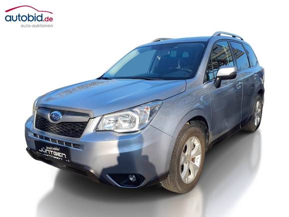 Pogled od napred levo