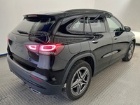 Pogled od pozadi desno