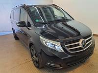 Pogled sprijeda desno