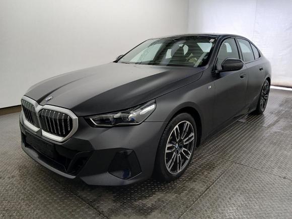 Вид спереди слева