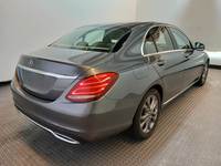 Widok z tyłu po stronie prawej