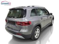 Pogled od pozadi desno