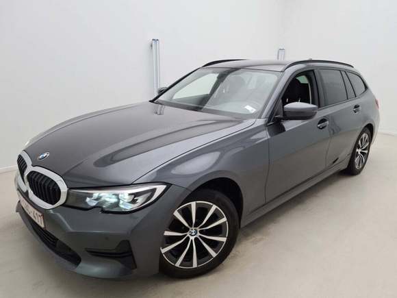 Pogled od napred levo